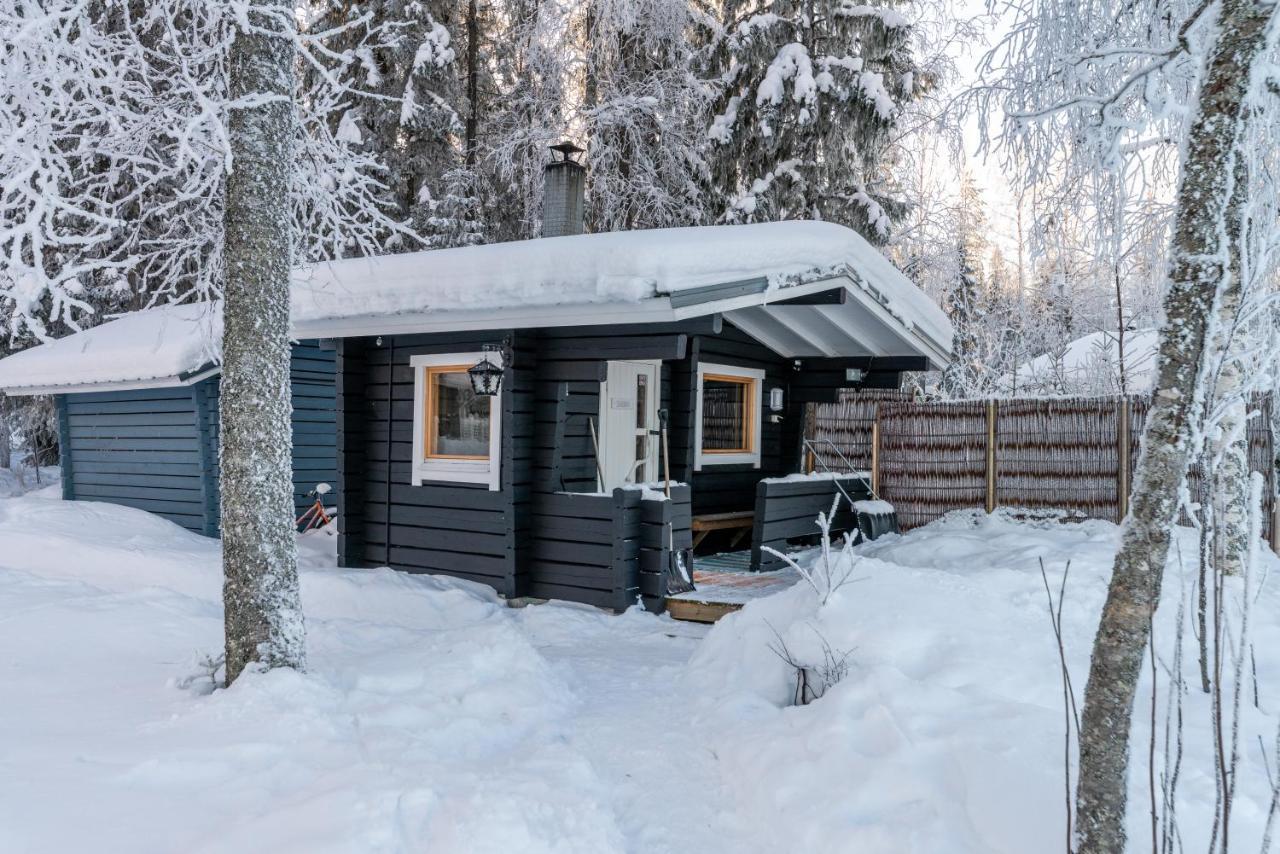 Laehderinne - 2 Bedroom Log Cabin, Private Beach, Wifi & Sauna Puolanka ภายนอก รูปภาพ